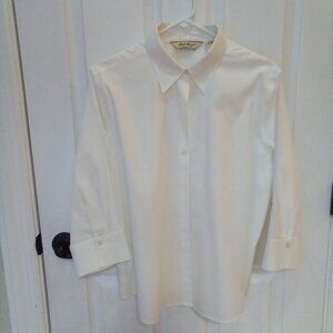Eddie Bauer white wrinkle free shirt